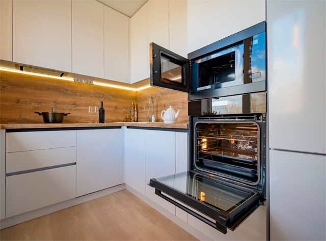 7 consejos para colocar el mueble del horno y microondas en columna
